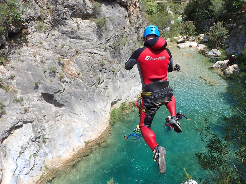 The 4 best canyoning trips on the Costa del Sol